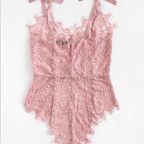 🆕Pink floral lace w/tie ribbon lingerie - Picture 4 of 7